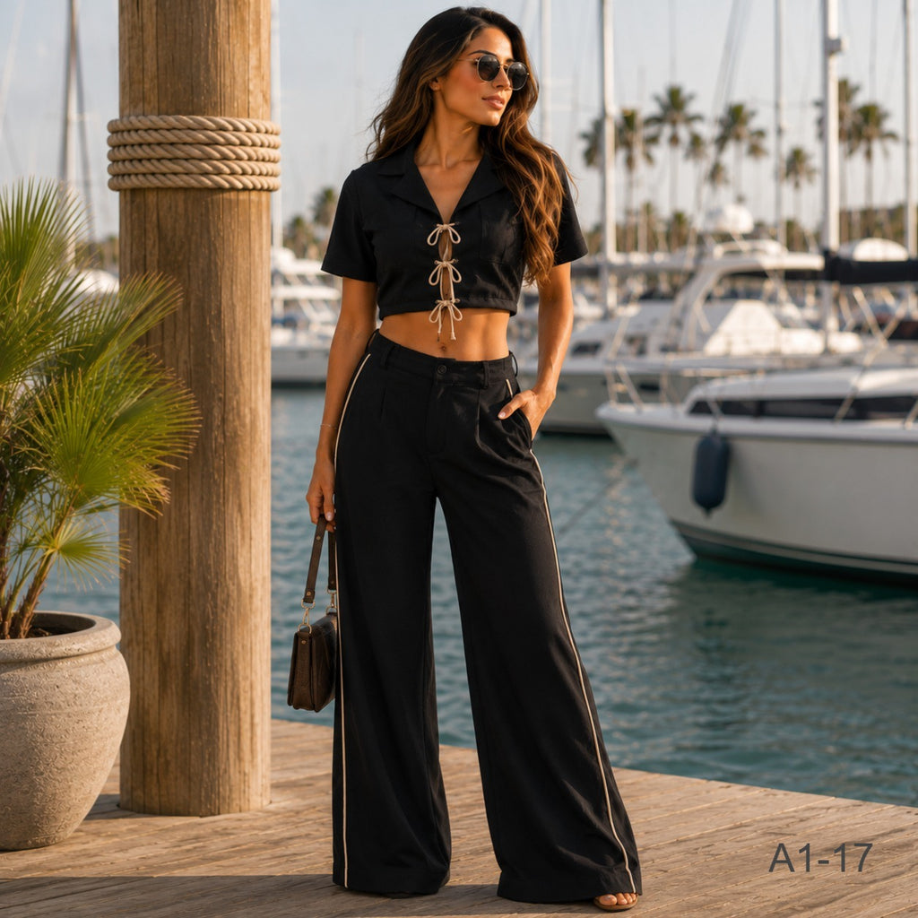 CONJUNTO CON BLUSA ABIERTA CON CORDONES