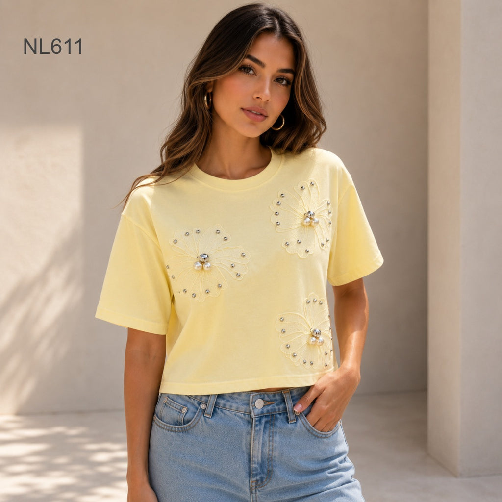 BLUSA CON FLORES DE PERLAS Y DIAMANTES