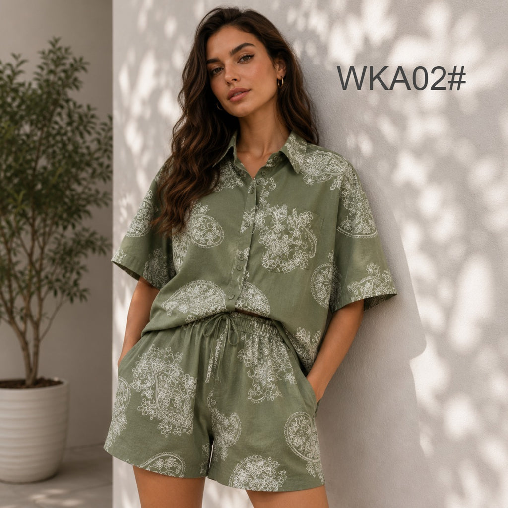 CONJUNTO DE DOS PIEZAS EN SHORT DISEÑO FLORES