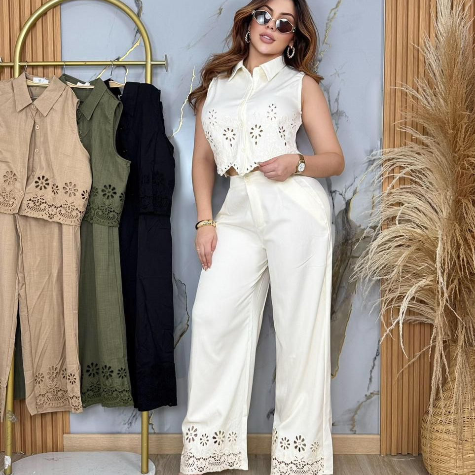 Conjunto con encaje en Bota
