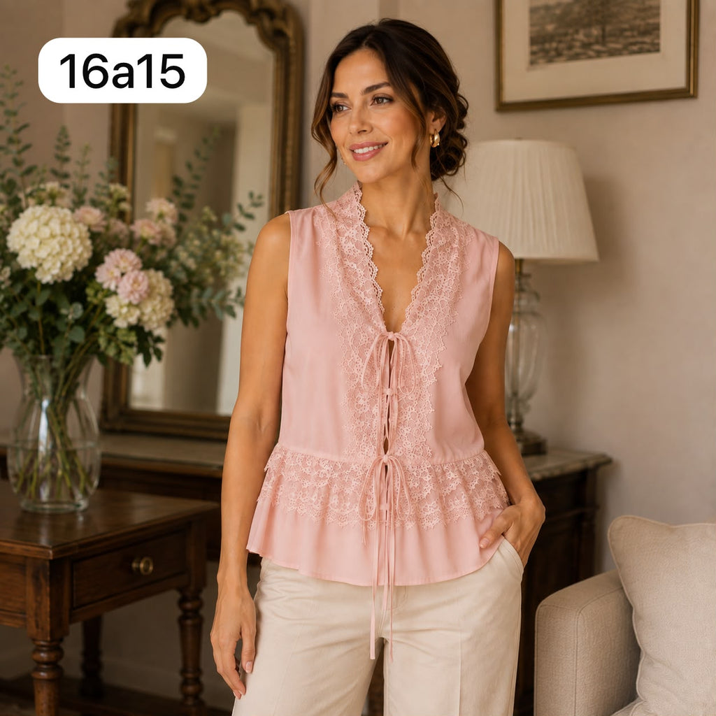 BLUSA DE SEDA CON ENCAJE DE MAYAS
