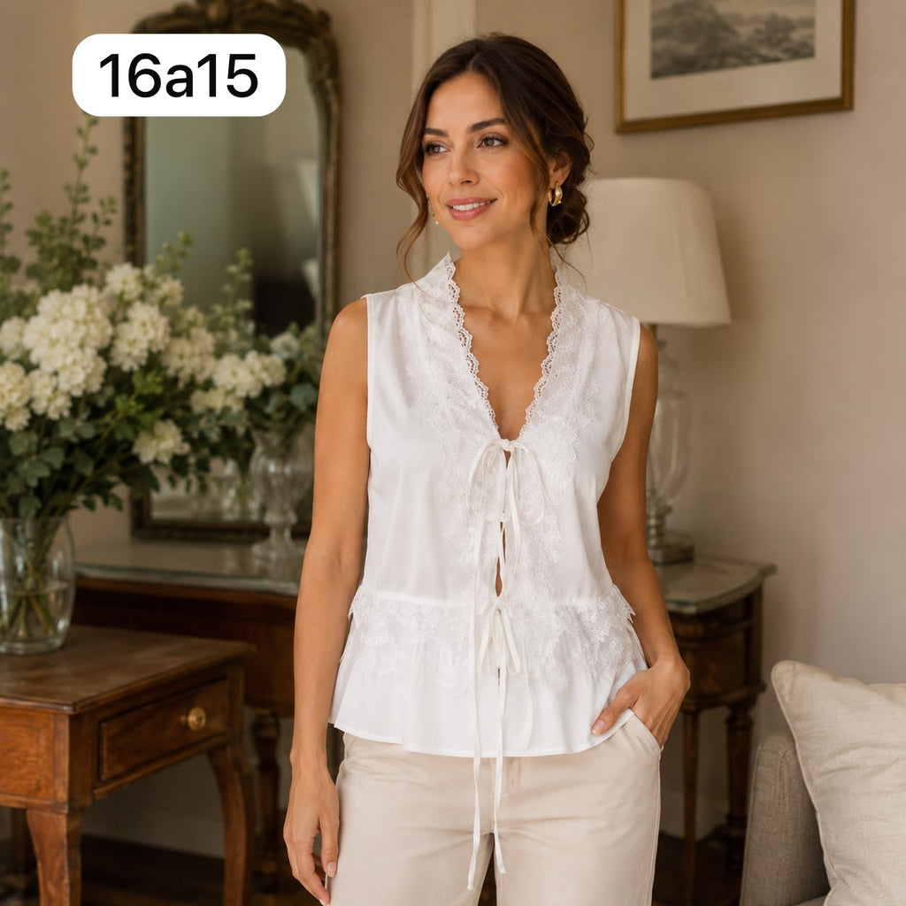 BLUSA DE SEDA CON ENCAJE DE MAYAS