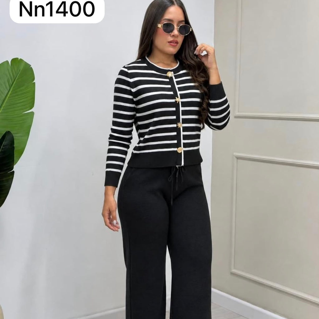 CONJUNTO EN HILO DE LINEAS-CON DETALLES MARINOS DORADOS