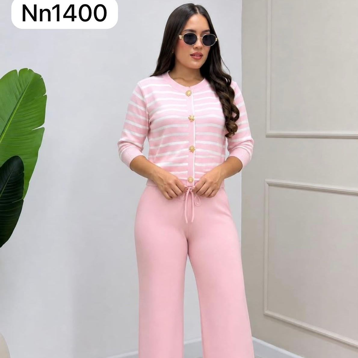 CONJUNTO EN HILO DE LINEAS-CON DETALLES MARINOS DORADOS