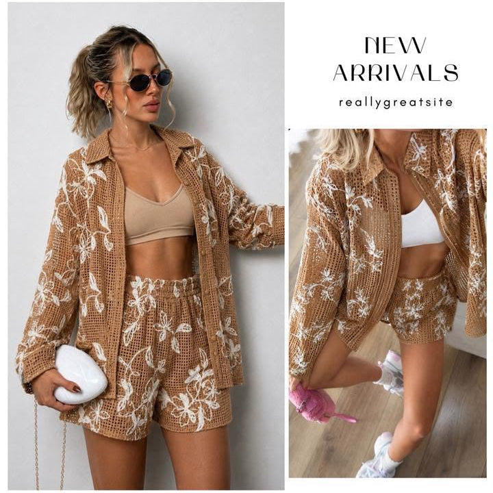 CONJUNTO TEJIDO CON FLORES