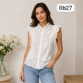 BLUSA ELEGANTE-DETALLES FLORALES-CUELLO CAMISERO-MANGA VOLANTE